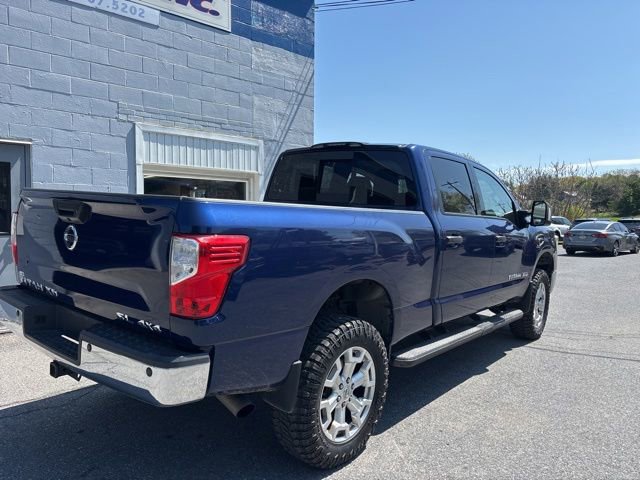 Used 2016 Nissan Titan SL AWD/4WD image 7