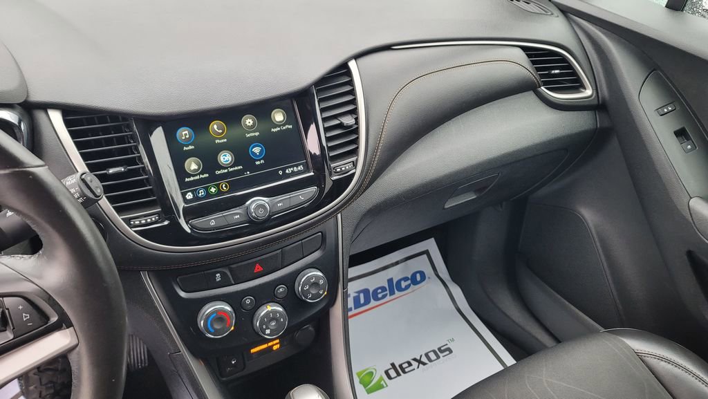 Used 2019 Chevrolet Trax LT w/ LT Convenience Package image 21