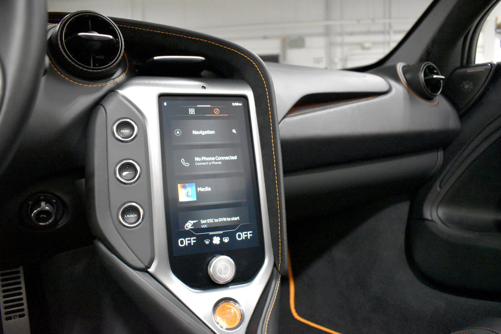Used 2025 McLaren 750S Spider RWD image 29