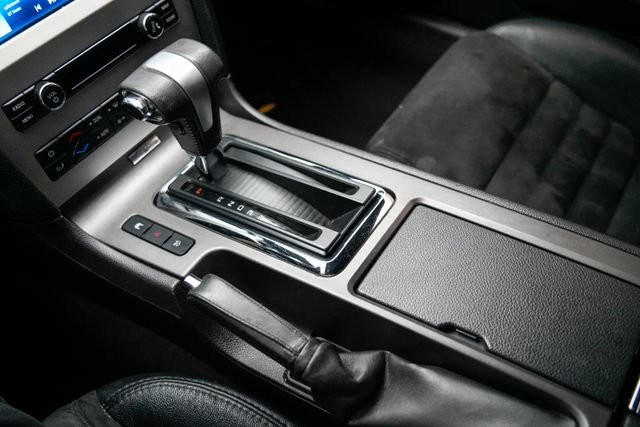 Used 2010 Ford Mustang GT Premium RWD image 28