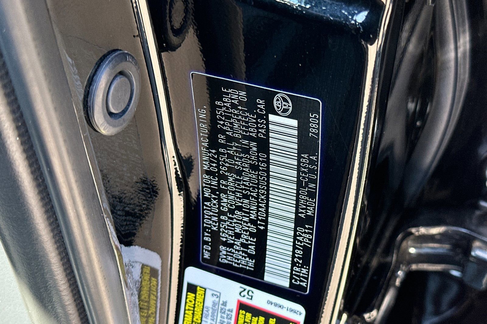 Used 2025 Toyota Camry SE image 28