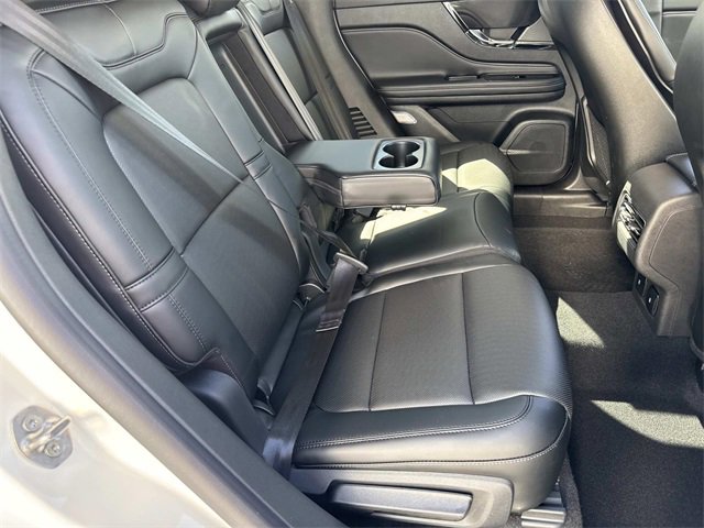 New 2026 Lincoln Corsair Premiere image 9