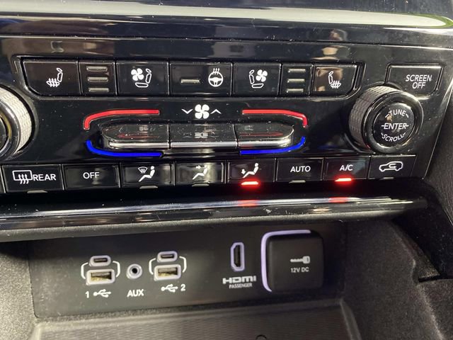 Used 2022 Jeep Grand Cherokee L Limited w/ Luxury Tech Group II image 25