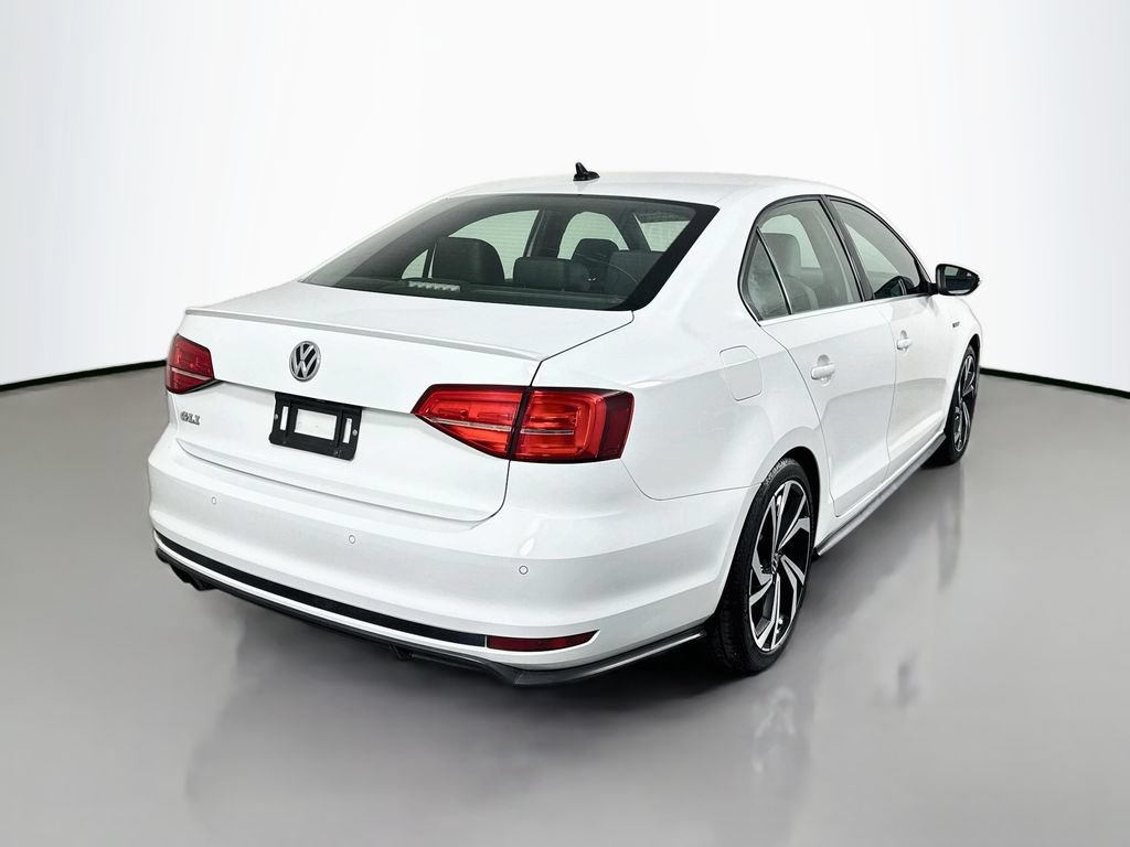 Used 2017 Volkswagen Jetta GLI FWD image 5