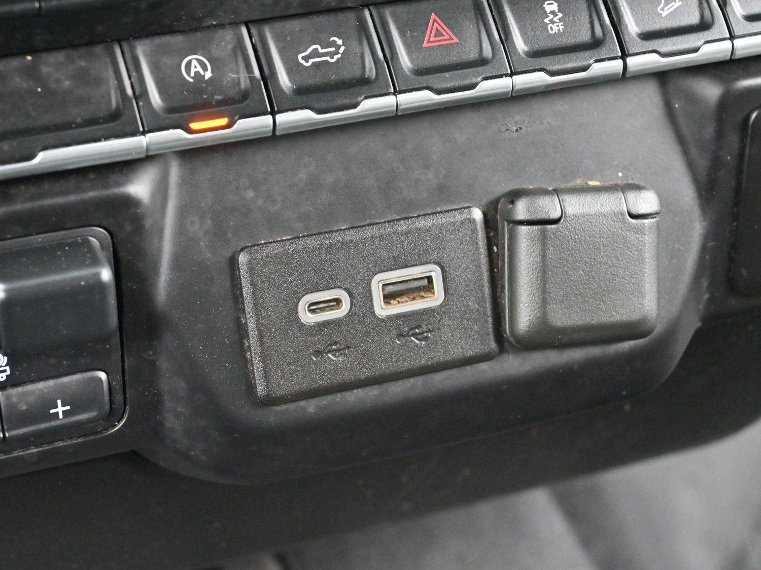 Used 2020 Chevrolet Silverado 1500 RST image 21