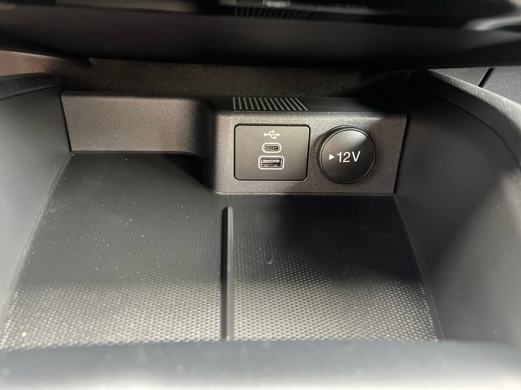 Used 2025 Ford Escape ST-Line w/ Tech Pack #1 FWD image 30