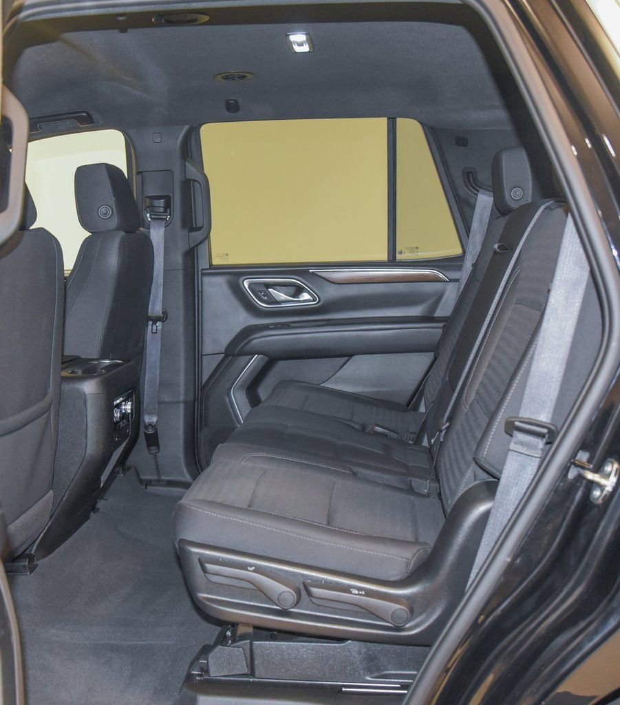 Used 2024 GMC Yukon SLE AWD/4WD image 6