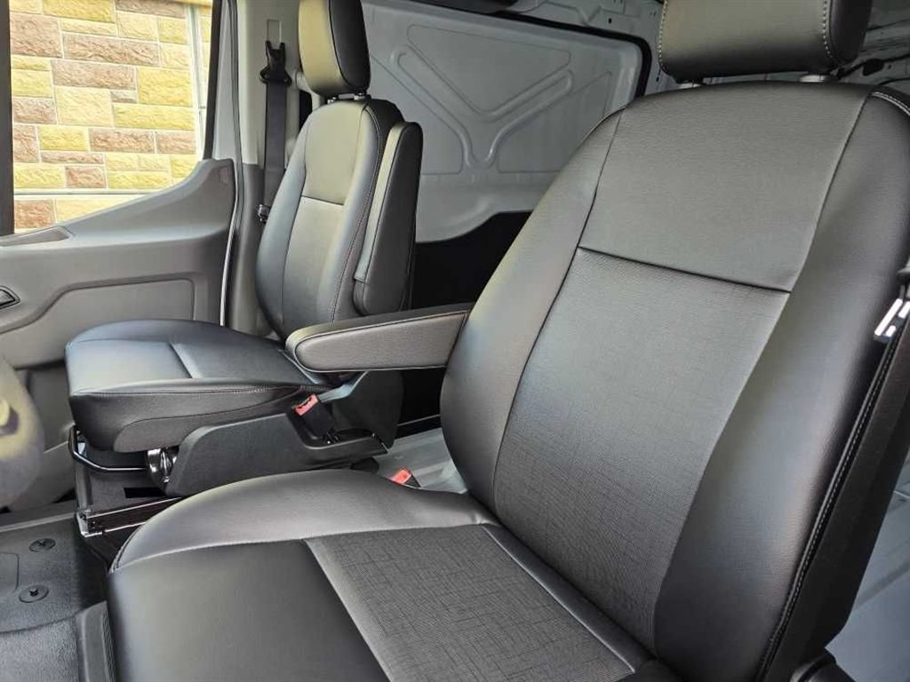 New 2026 Ford Transit 150 Low Roof RWD image 15