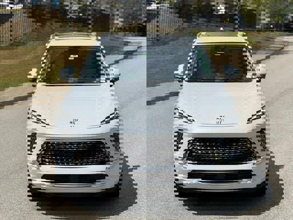 New 2026 Buick Envision Avenir image 8