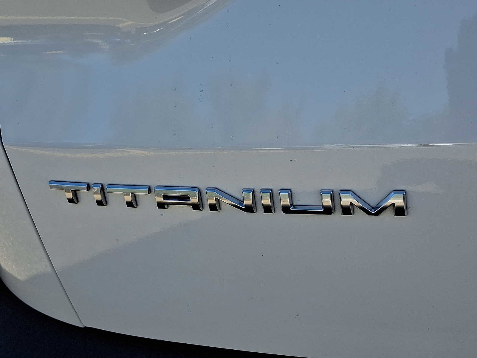 Used 2022 Ford Escape Titanium w/ Class II Trailer Tow Package image 35