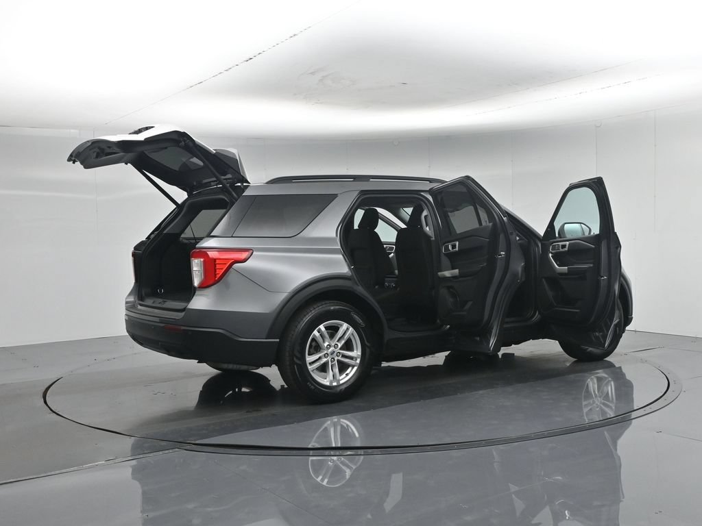 Used 2021 Ford Explorer XLT RWD image 5