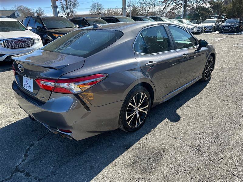 Used 2019 Toyota Camry SE FWD image 6
