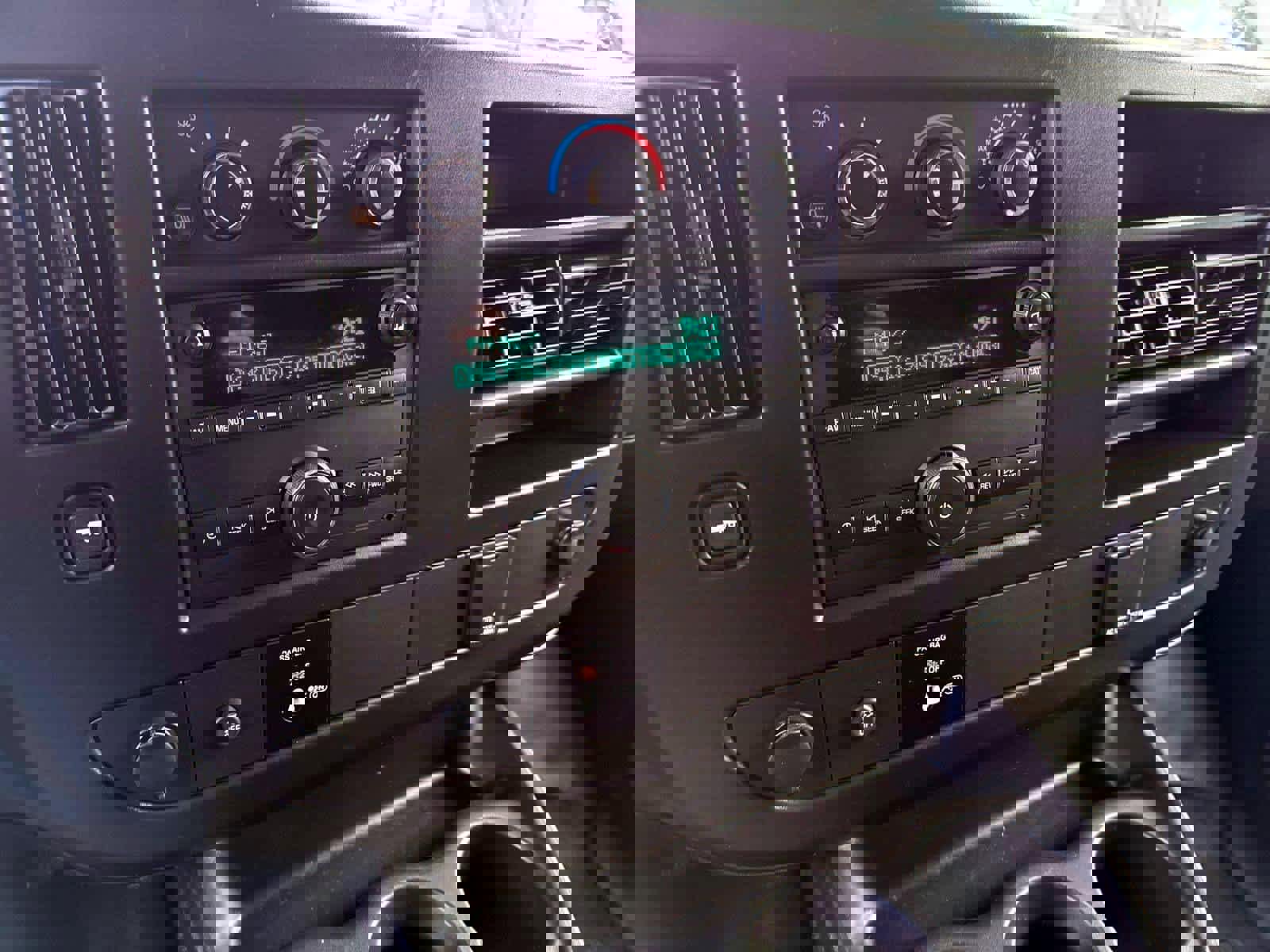 Used 2023 GMC Savana 2500 w/ Driver Convenience Package image 16