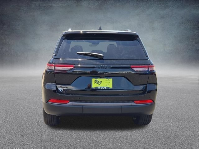 New 2026 Jeep Grand Cherokee Altitude AWD/4WD image 19