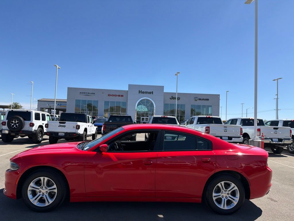 Used 2022 Dodge Charger SXT RWD image 9