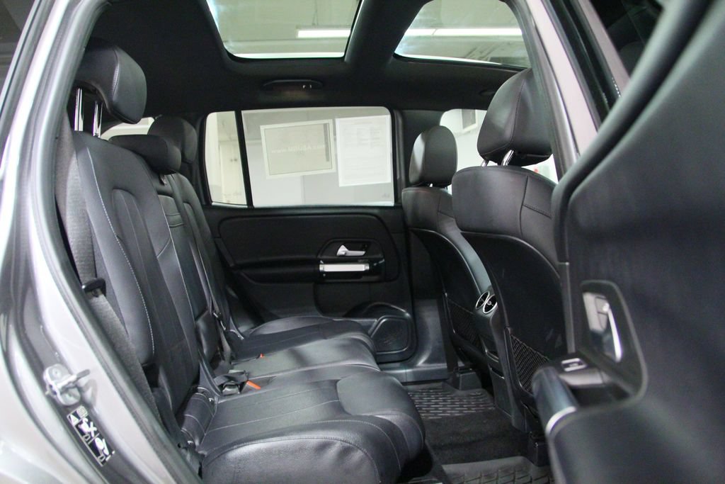 Used 2023 Mercedes-Benz GLB 250 4MATIC image 25