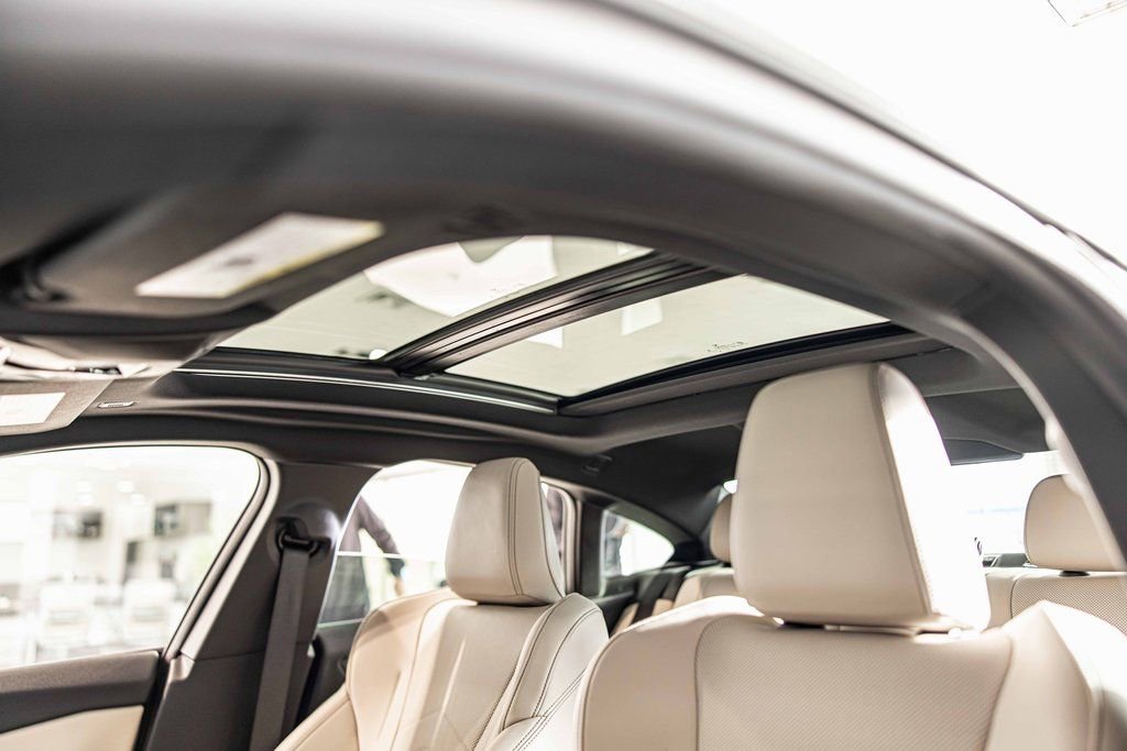 Used 2025 BMW 228i xDrive w/ Premium Package image 19