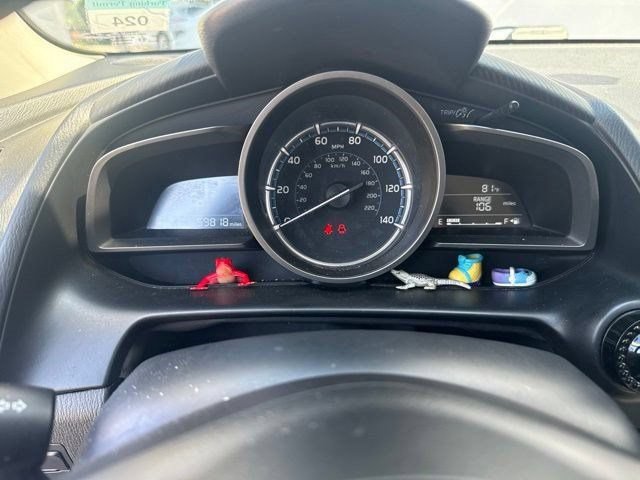 Used 2019 Toyota Yaris LE FWD image 6
