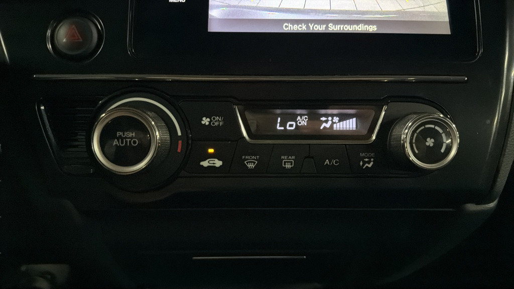 Used 2015 Honda Civic SE image 31