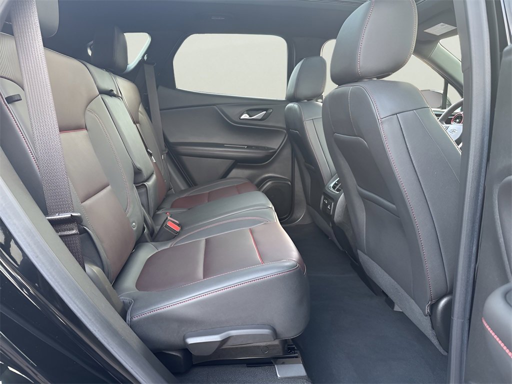 Used 2023 Chevrolet Blazer RS w/ Enhanced Convenience Package image 19
