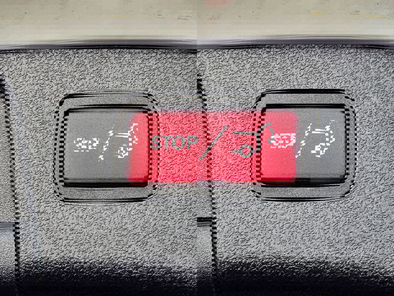 Used 2018 Mercedes-Benz GLA 250 image 36