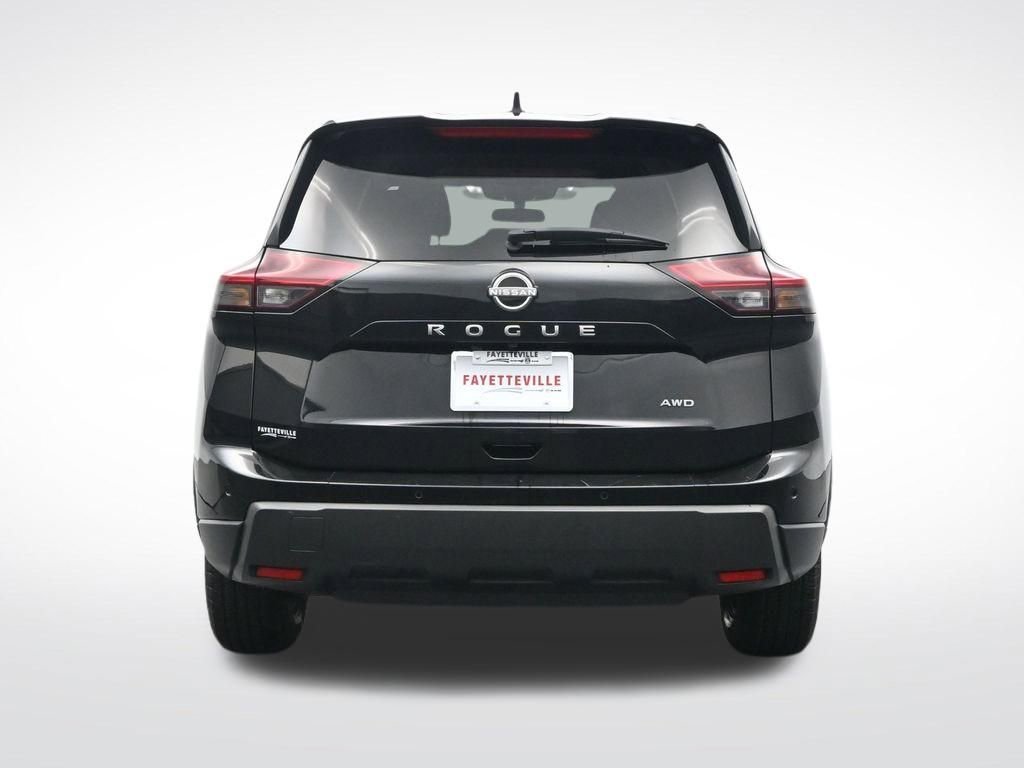 Used 2024 Nissan Rogue S image 7