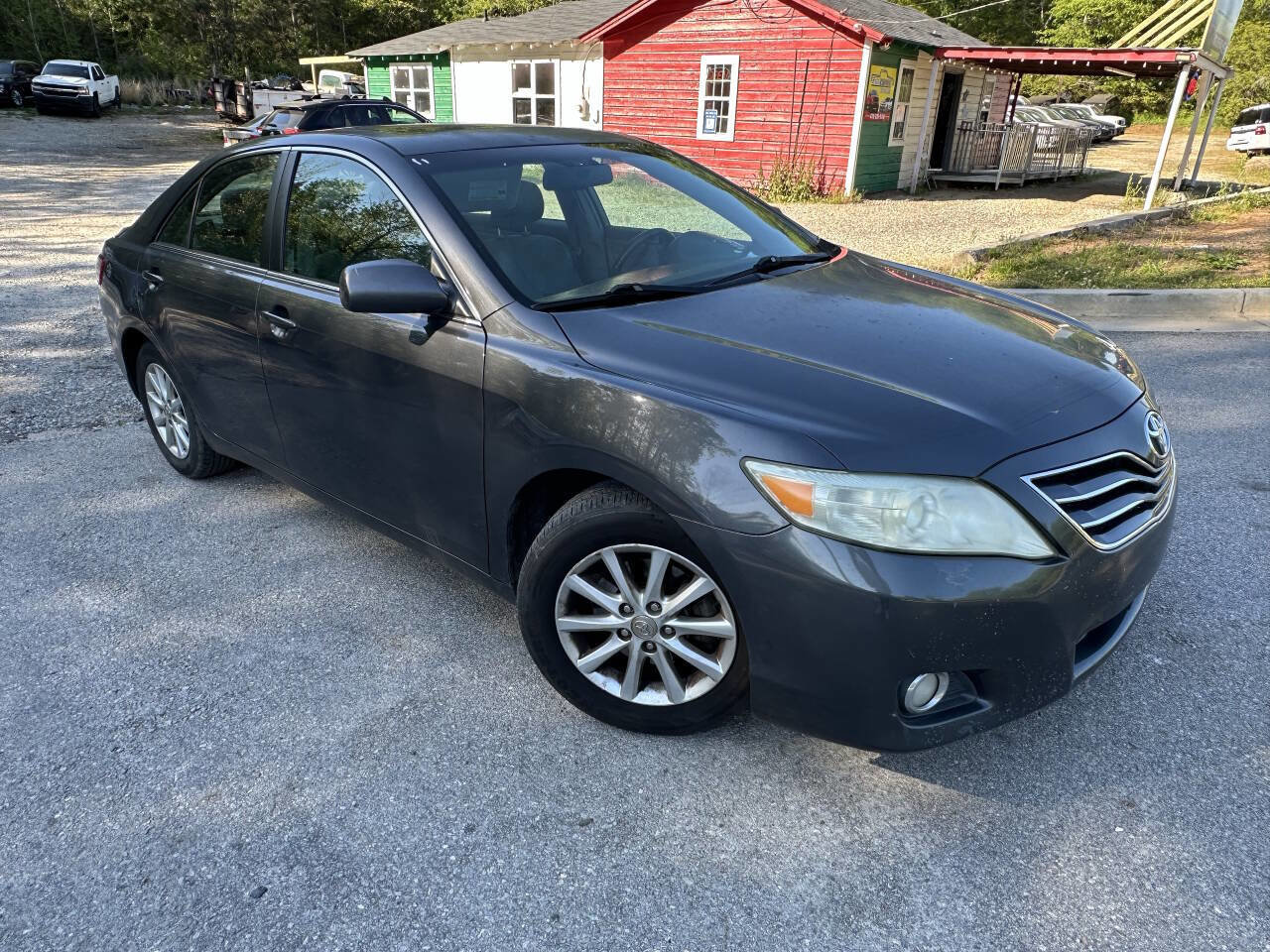 Used 2011 Toyota Camry XLE w/ XLE Extra-Value Pkg #2 image 1