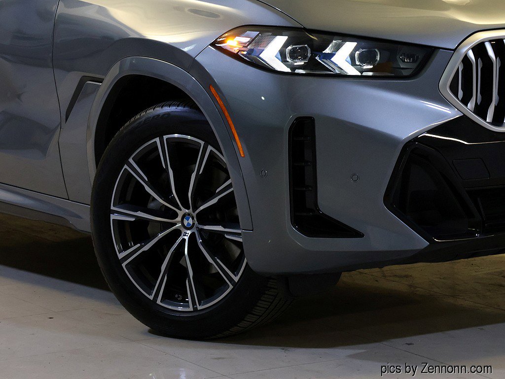 Certified 2025 BMW X6 xDrive40i AWD/4WD image 3