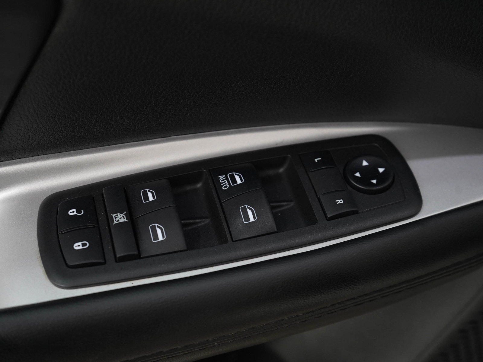 Used 2019 Dodge Journey SE AWD/4WD image 23