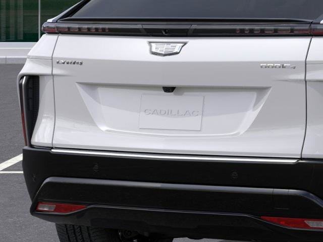 New 2025 Cadillac Lyriq Luxury AWD/4WD image 14