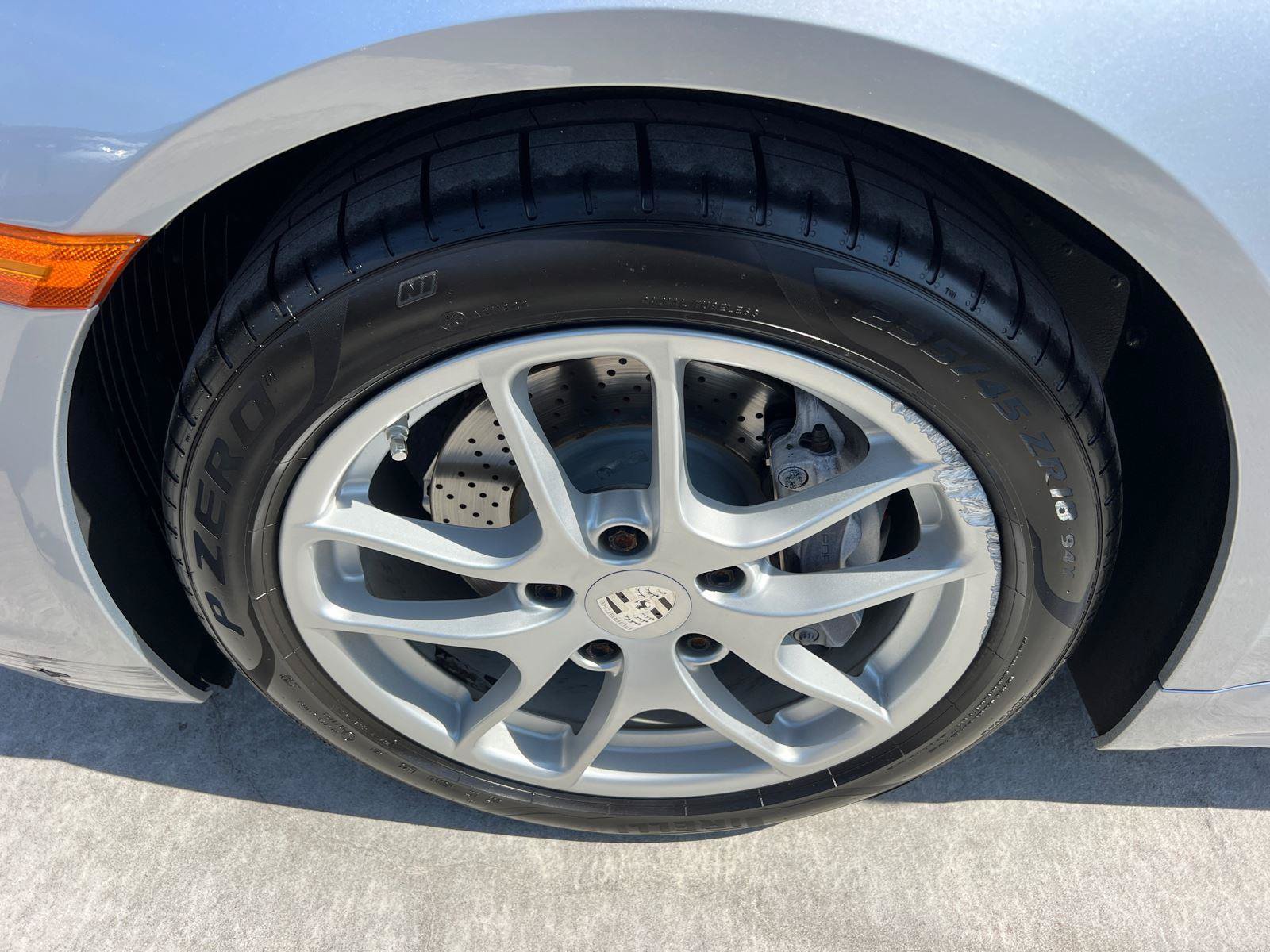 Used 2018 Porsche 718 Cayman RWD image 11
