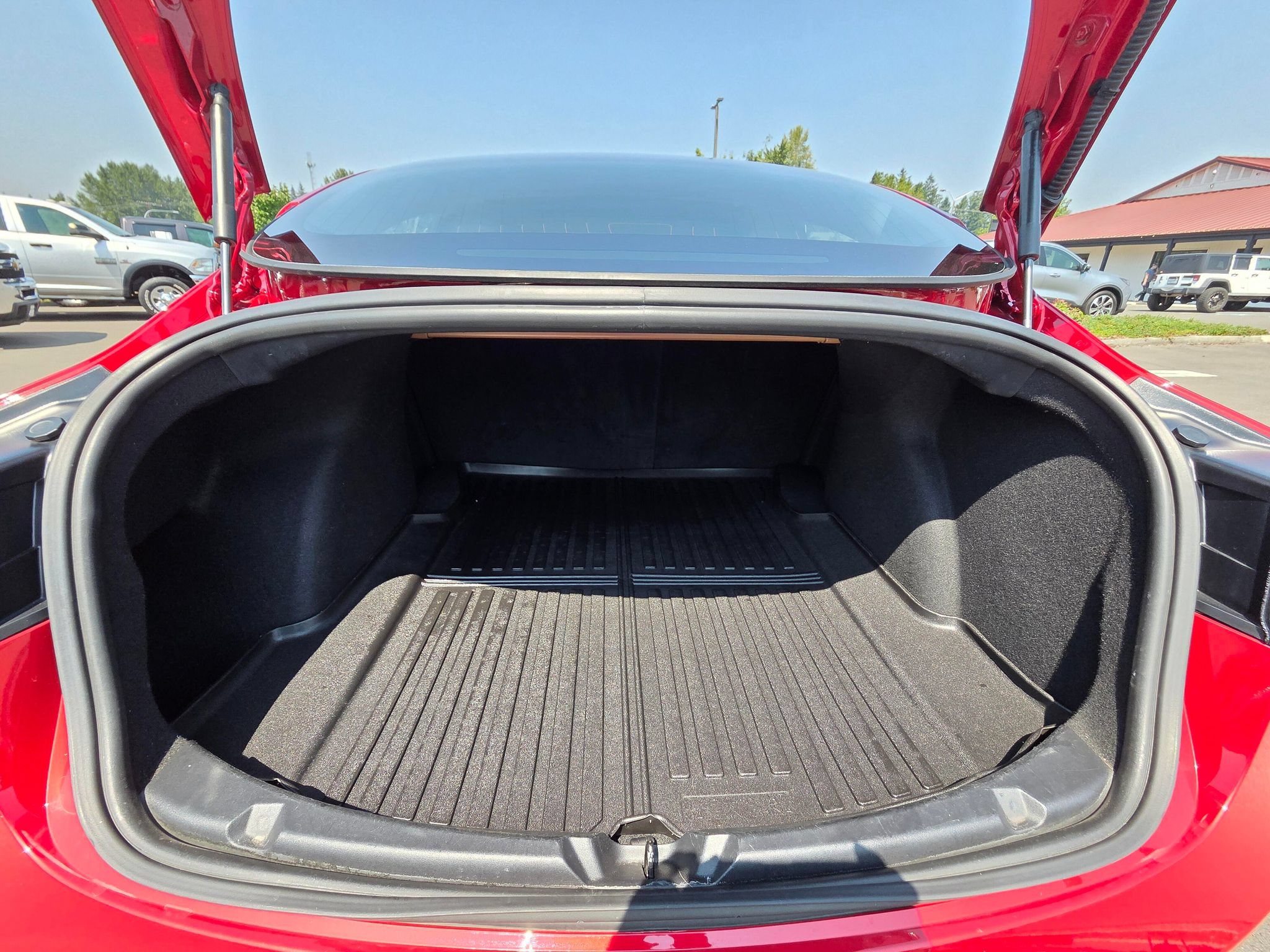Used 2018 Tesla Model 3 Long Range AWD/4WD image 10
