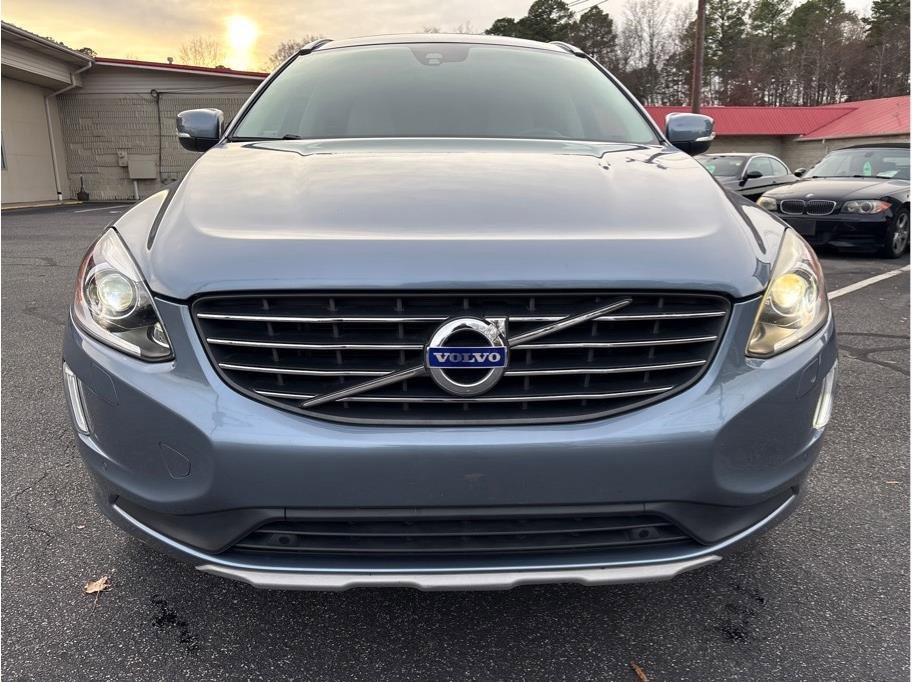 Used 2017 Volvo XC60 T5 Inscription w/ Preferred Option Package image 2
