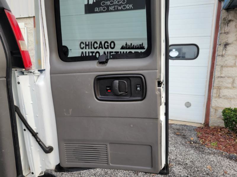 Used 2016 Chevrolet Express 2500 LS RWD image 34
