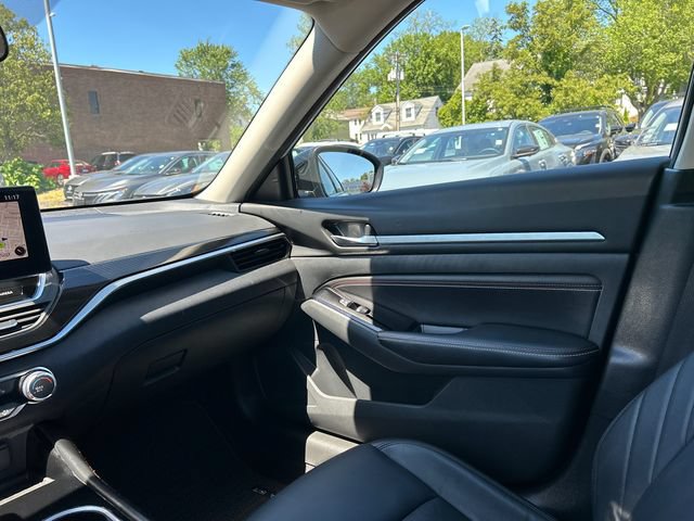 Certified 2023 Nissan Altima 2.5 SR w/ SR Premium Package AWD/4WD image 25