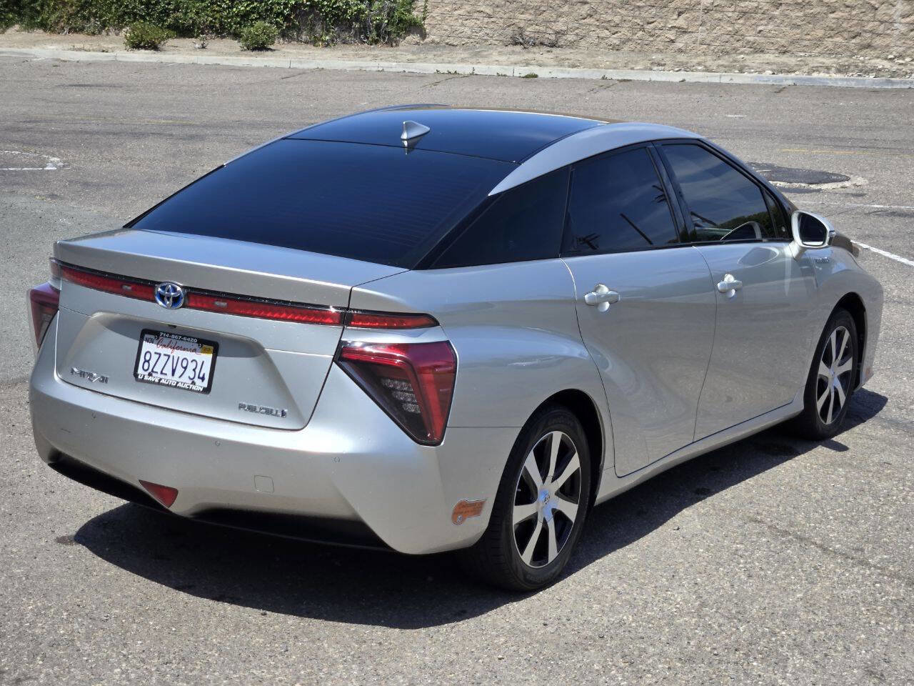 Used 2018 Toyota Mirai image 11