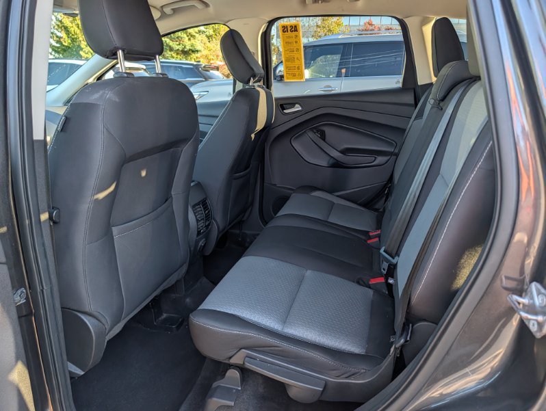 Used 2018 Ford Escape SE w/ SE Sync 3 Package FWD image 14