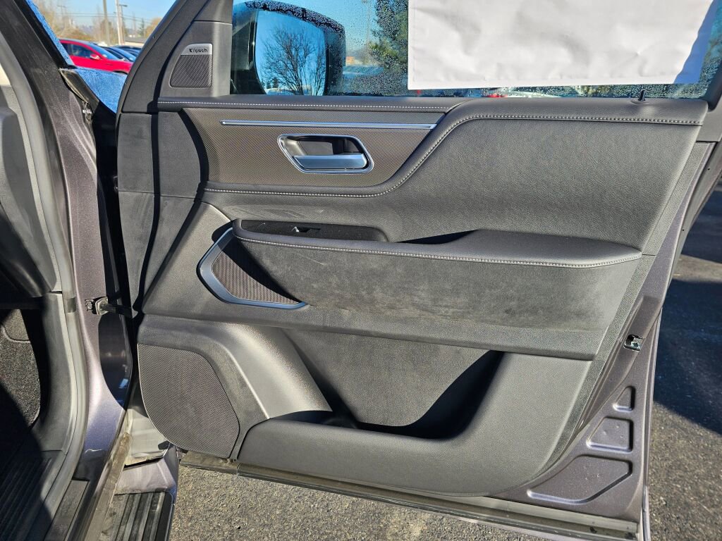 New 2025 INFINITI QX80 Luxe image 10