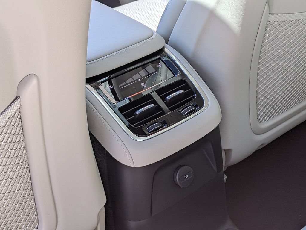 New 2026 Volvo XC90 T8 Ultra AWD/4WD image 24