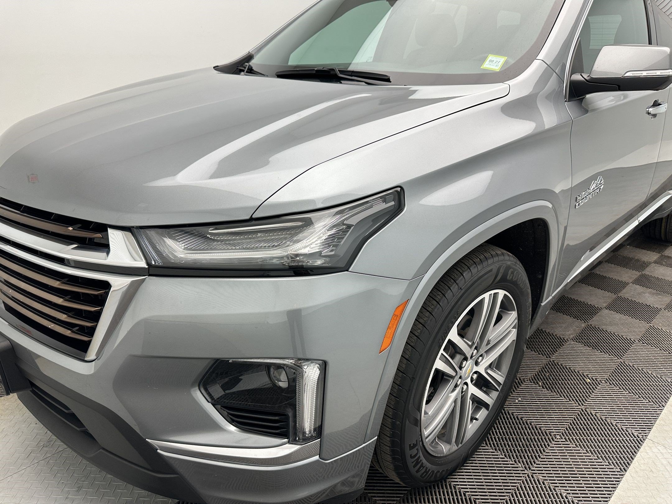 Certified 2023 Chevrolet Traverse High Country AWD/4WD image 28