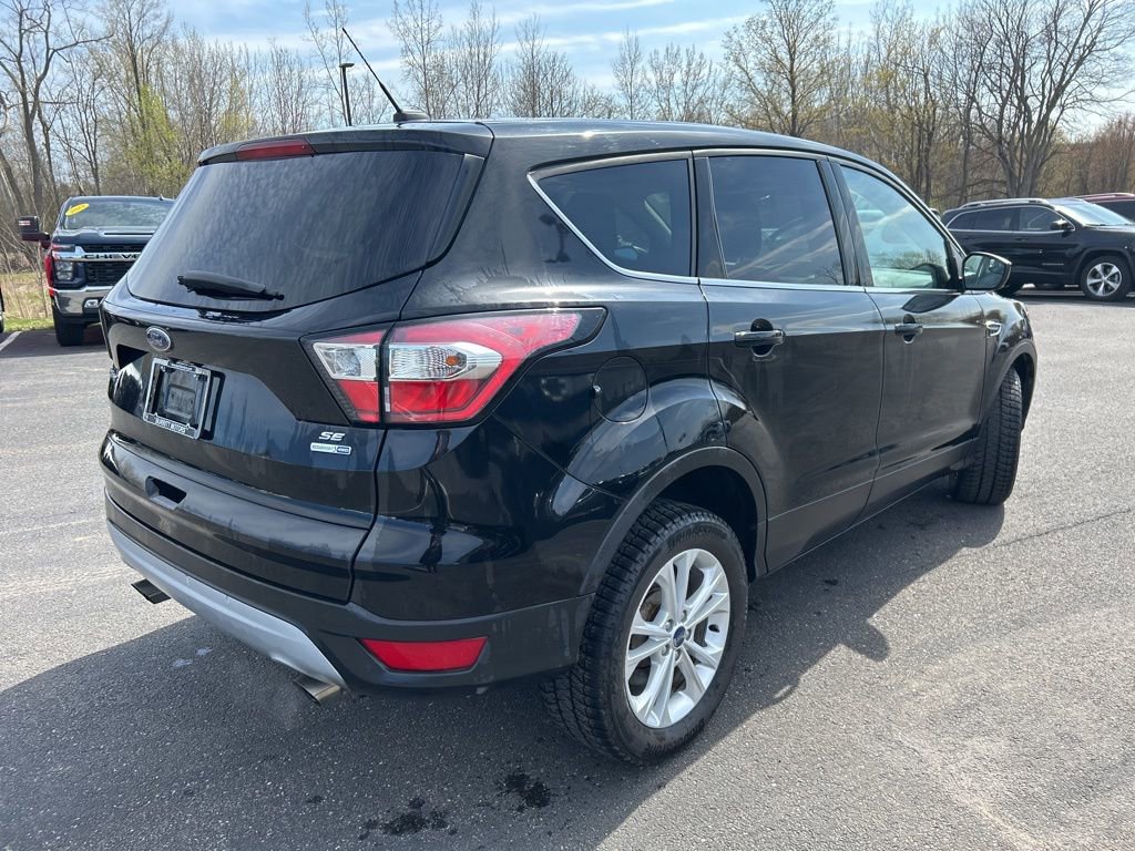 Used 2017 Ford Escape SE AWD/4WD image 7