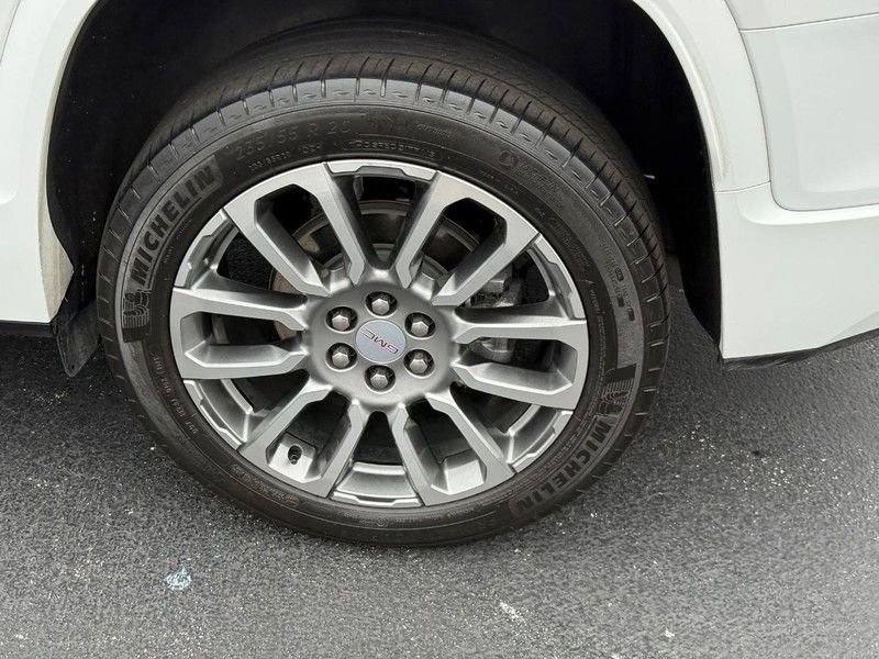 Used 2023 GMC Acadia Denali image 7