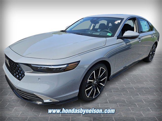New 2025 Honda Accord Touring image 3