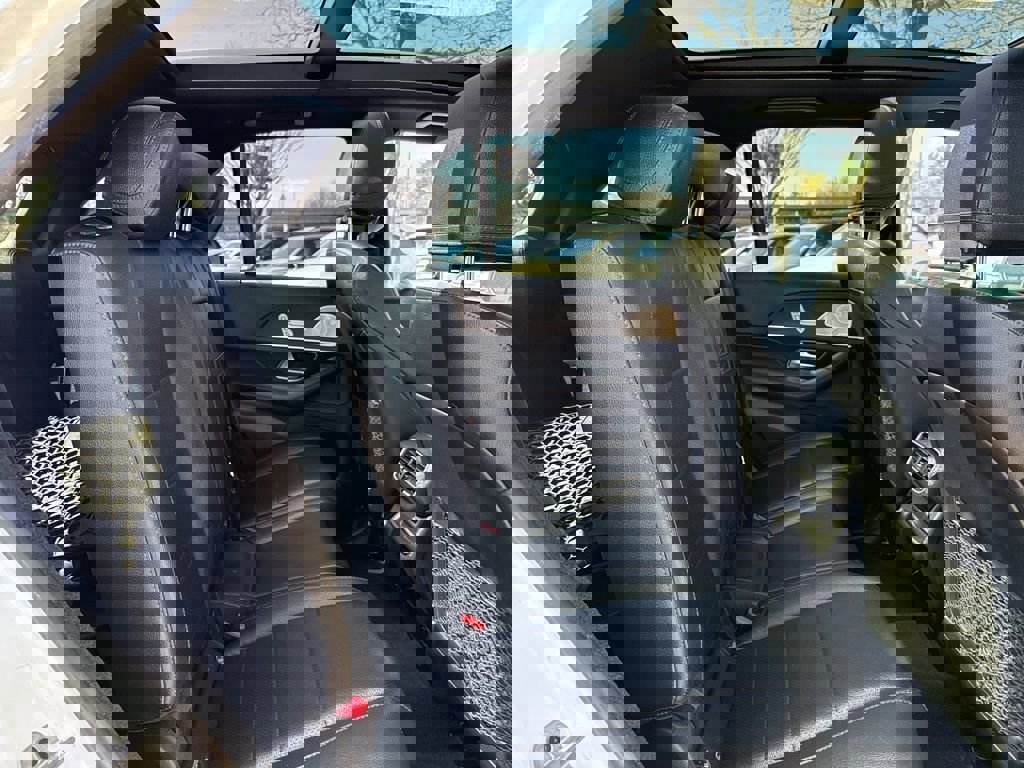 Used 2021 Mercedes-Benz GLE 350 4MATIC image 30