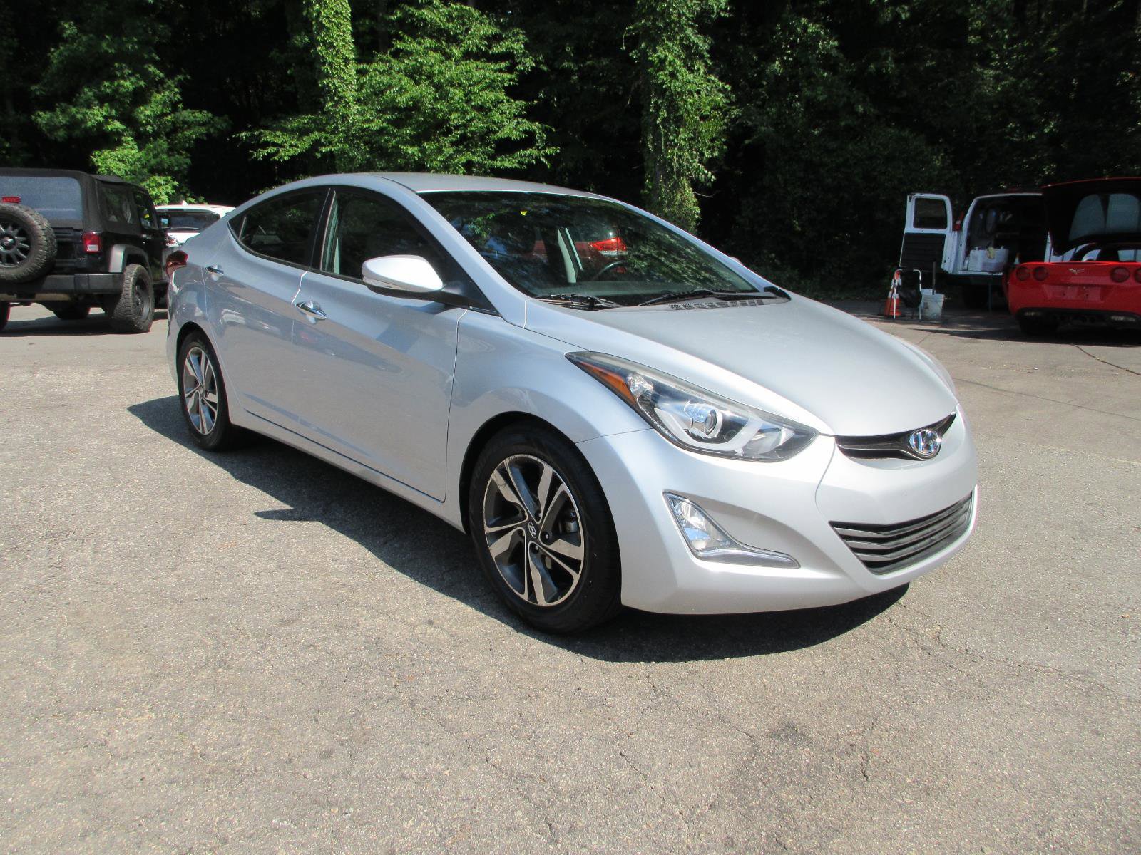 Used 2014 Hyundai Elantra Limited FWD image 3