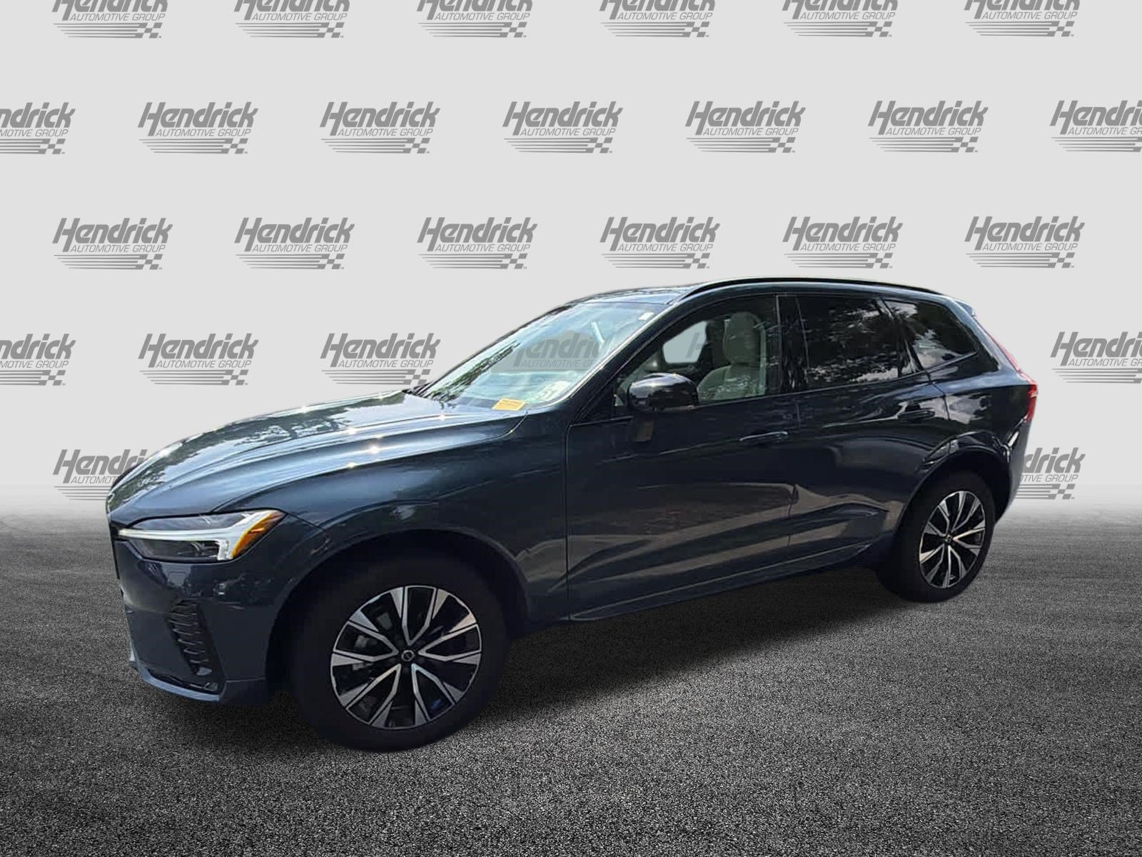 Used 2024 Volvo XC60 B5 Core w/ Climate Package AWD/4WD image 8