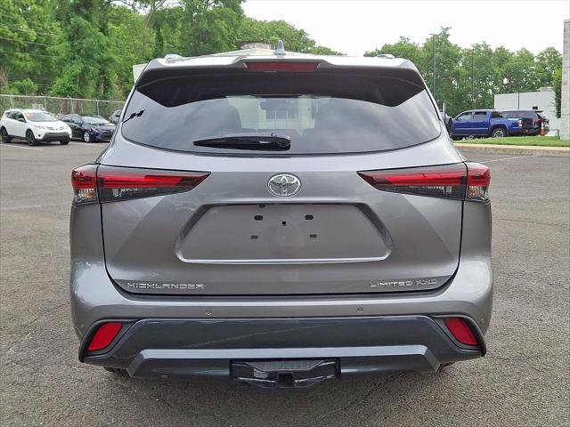 Certified 2026 Toyota Highlander Limited AWD/4WD image 25