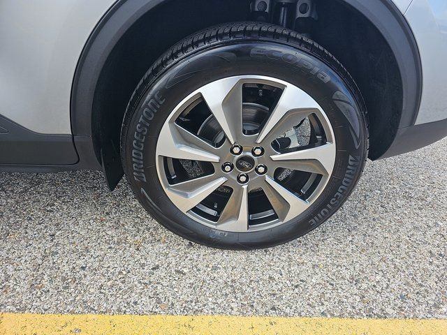 Used 2023 Ford Escape Platinum image 33