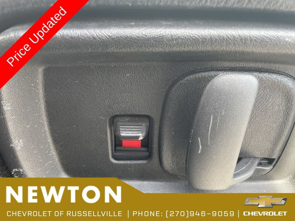 Used 2024 Chevrolet Express 2500 w/ Driver Convenience Package RWD image 22