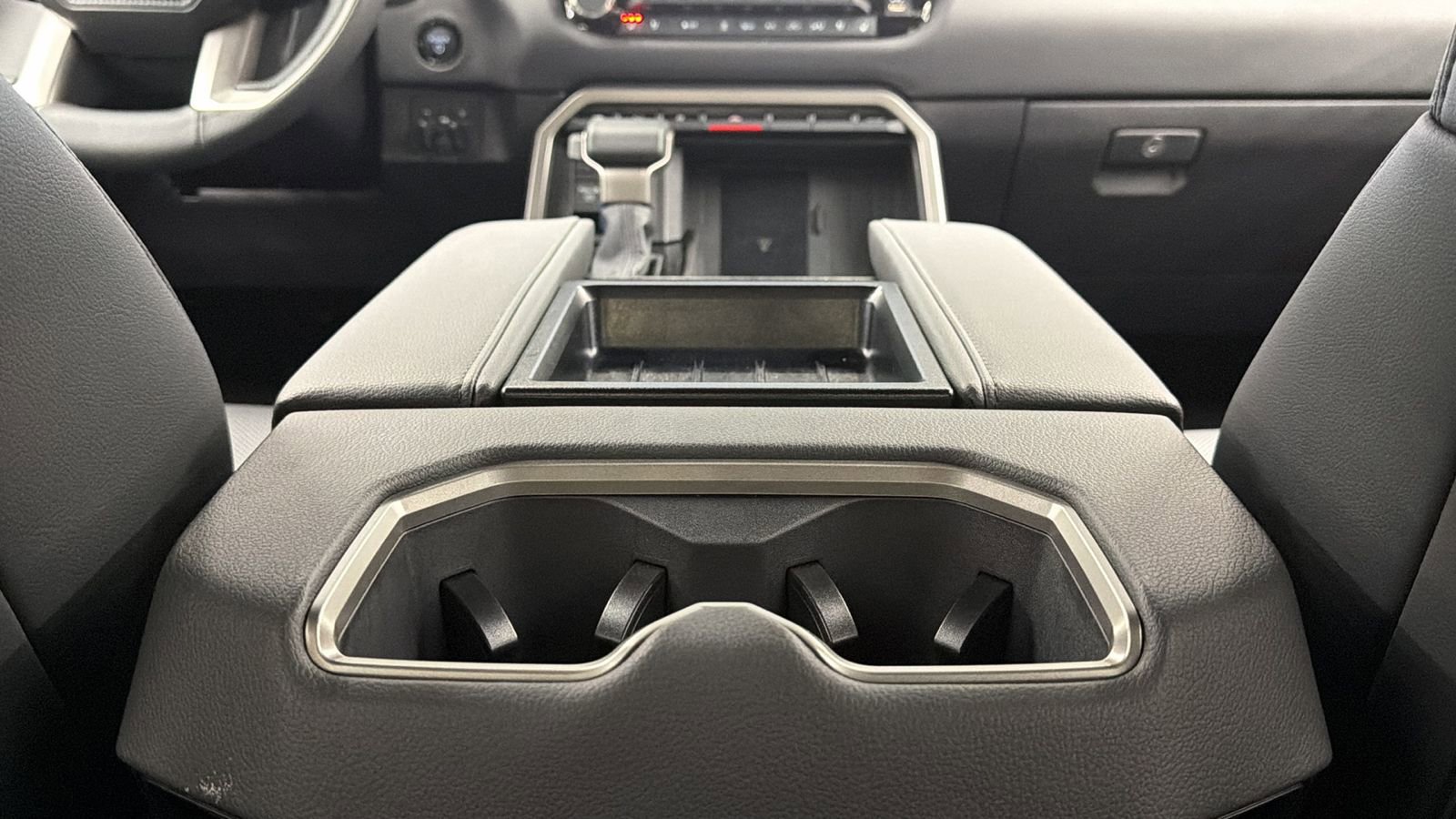 Used 2025 Toyota Tundra Limited image 33